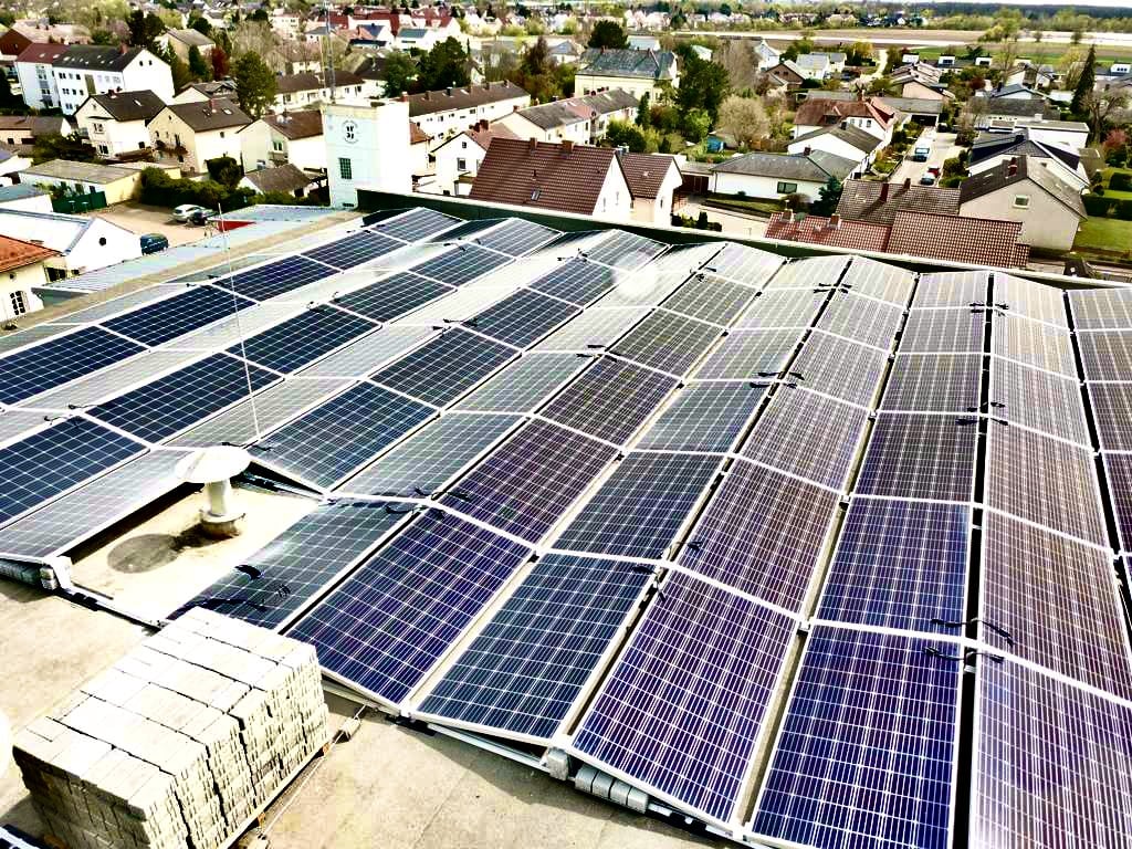 Referenz: PV-Anlage auf dem Dach eines Mehrfamilienhauses in Lambsheim von Mittau Solar Dresden