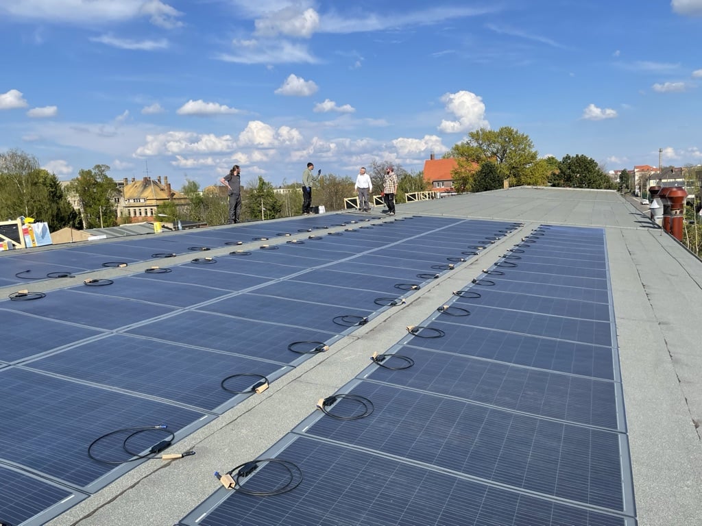 Referenz: Ultra-Leicht-Solar-Modul in Leipzig von Mittau Solar Dresden